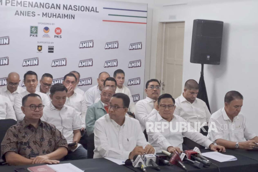 Pengumuman squad lengkap Timnas Anies Baswedan-Muhaimin Iskandar AMIN di Rumah Perubahan Jalan Diponegoro 10, Menteng, Jakarta Pusat, Selasa (21/11/2023). 