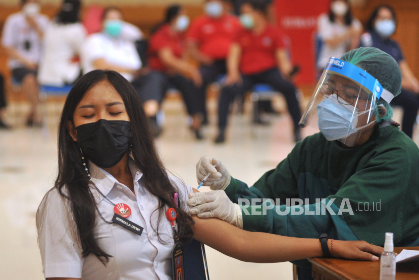 Sasaran Vaksinasi Gelombang Kedua di Cirebon 245 Ribu Orang (ilustrasi).