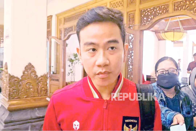 Cawapres nomor urut 2, Gibran Rakabuming di Balai Kota Solo, Jawa Tengah, Kamis (14/12/2023).