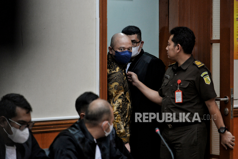 Terdakwa kasus narkoba Teddy Minahasa saat mengikuti sidang perdana di Pengadilan Negeri Jakarta Barat. Pada hari ini, Teddy menjadi saksi untuk terdakwa Linda dan Doddy Prawiranegara. (ilustrasi)