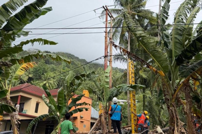 PLN Pastikan Pasokan Listrik Pulau Siau Pulih 100 Persen