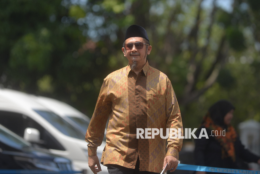 Ketum Wahdah Islamiyah Muhammad Zaitun Rasmin bersiap untuk bertemu dengan Presiden Prabowo Subianto di Kompleks Istana Kepresidenan, Jakarta, Selasa (3/2/2026). 