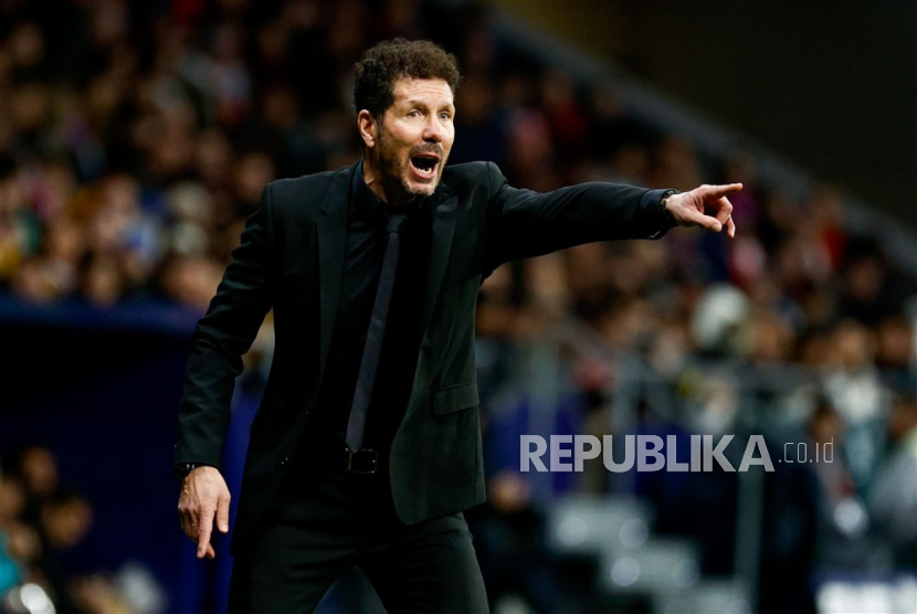 Pelatih kepala Atletico, Diego Simeone, bereaksi pada pertandingan sepak bola LaLiga Spanyol.