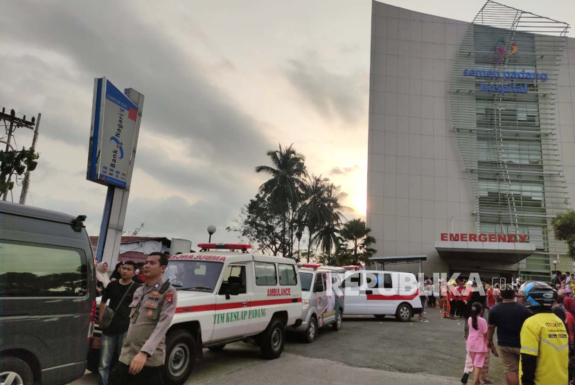Suasana Semen Padang Hospital pasca ledakan, Selasa (30/1/2024). Polisi memastikan ledakan di Rumah Sakit Semen Padang bukan karena bom.