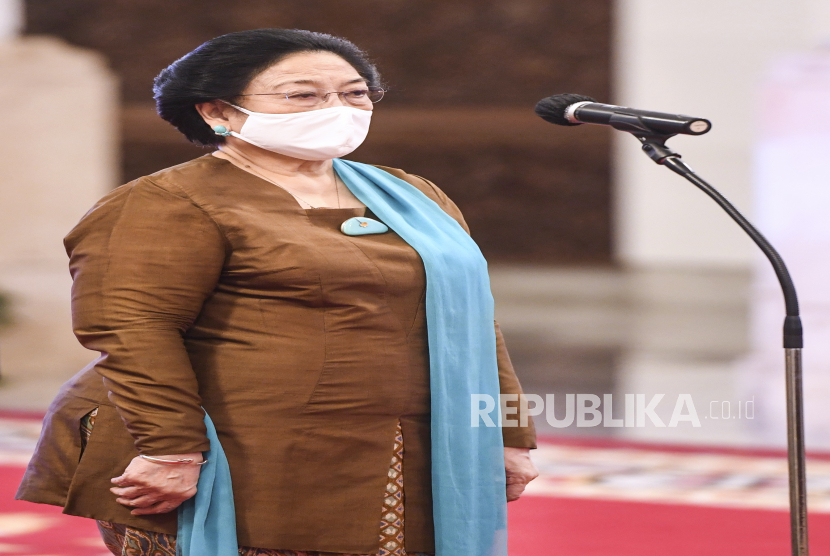 Pernyataan Ketua Umum PDIP Megawati Soekarnoputri (kanan) soal minyak goreng sempat menuai polemik publik.