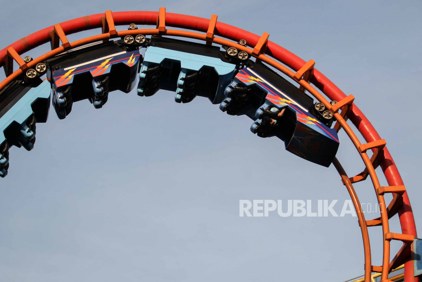 Manajemen Taman Impian Jaya Ancol memberikan potongan harga tiket dalam rangka menyambut hari ulang tahun (HUT) DKI Jakarta ke 493 (Foto: suasana Dunia Fantasi Ancol)