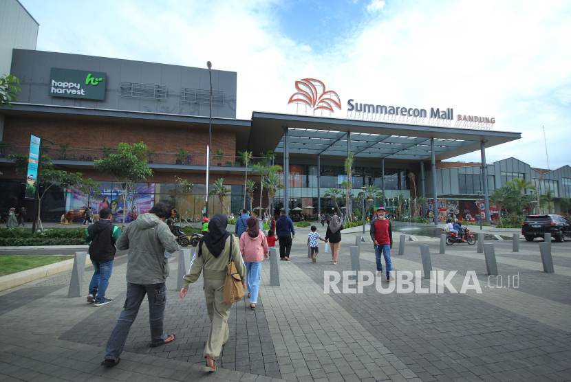 Suasana Summarecon Mall Bandung (SUMMABA) usai pembukaan, Kamis (18/1/2024). 
