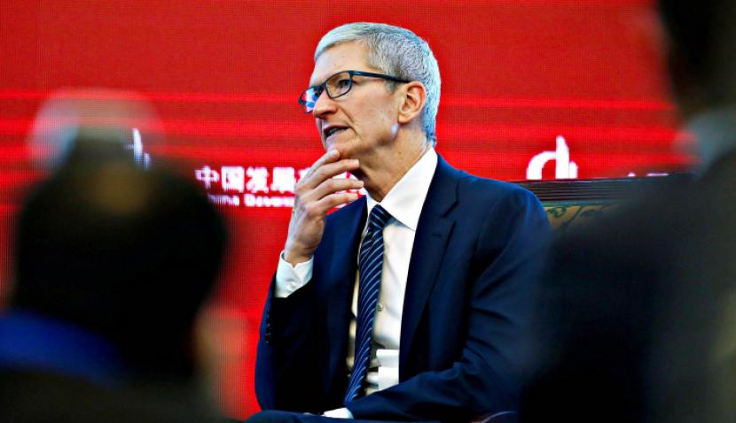 Bos Apple Tim Cook Jadi Miliarder Baru, Berapa Harta Kekayaannya?. (FOTO: Reuters/Thomas Peter)