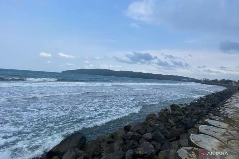 Gubernur Jabar dukung 100 persen tolak KJA Pangandaran.