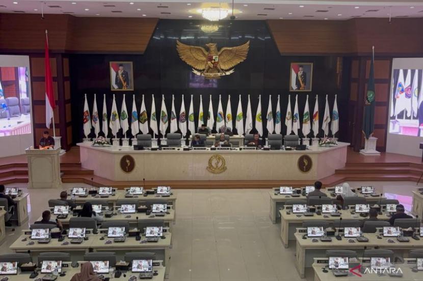 DPRD Jabar Soroti Kesenjangan dan Efisiensi dalam APBD 2026