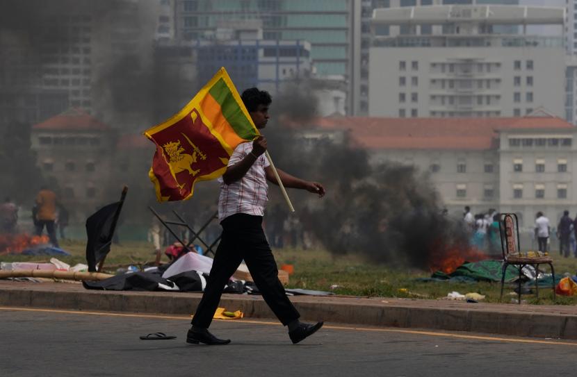 Rumah PM Sri Lanka Mahinda Rajapaksa Dilaporkan Dibakar Meski Sudah Mengundurkan Diri 