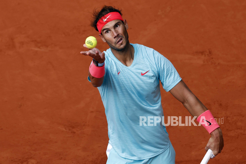Rafael Nadal of Spain serves to Sebastian Korda of the USA during their men?s fourth round match during the French Open tennis tournament at Roland ?Garros in Paris, France, 04 October 2020.  