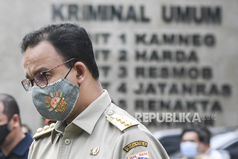 Gubernur DKI Jakarta Anies Rasyid Baswedan di Mapolda Metro Jaya, Jakarta, Selasa (17/11).