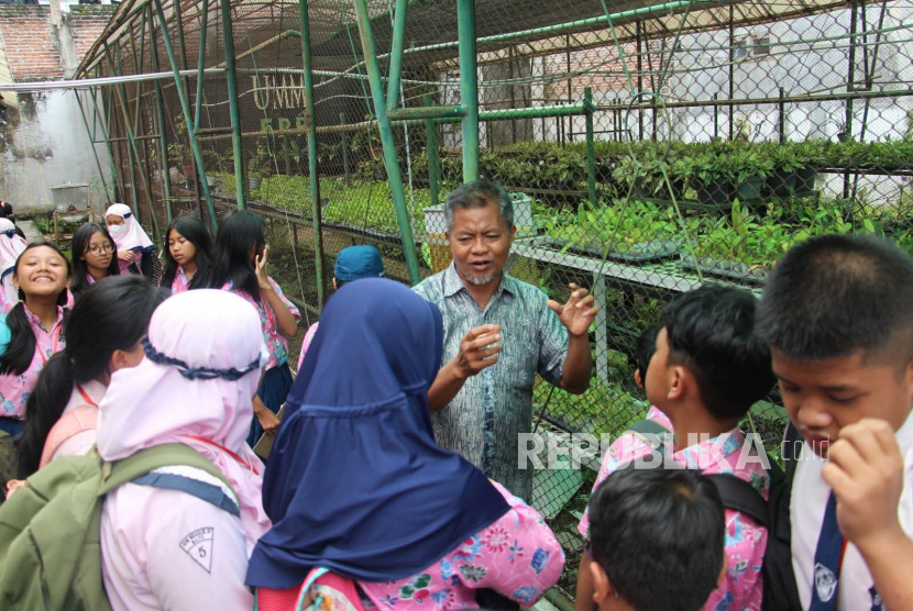 Suasana Edupark Fakultas Pertanian dan Peternakan (FPP) Universitas Muhammadiyah Malang (UMM). Edupark dapat menjadi tempat mengenal flora dan fauna.