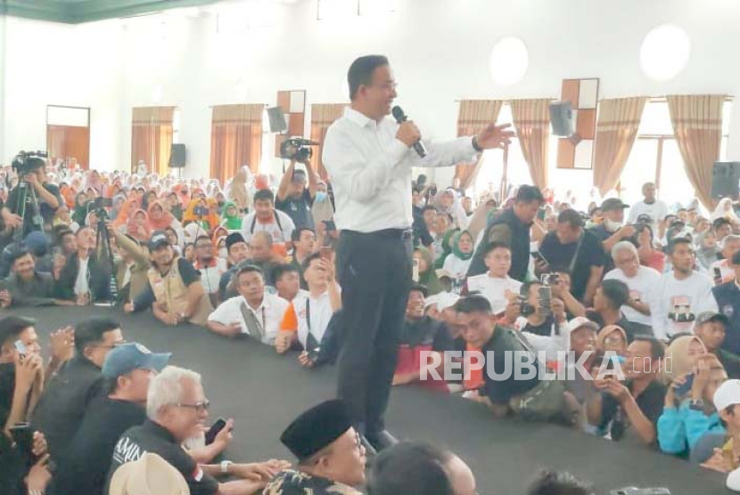 Calon presiden (capres) Anies Baswedan menggelar kampanye di Gedung Islamic Center Kabupaten Ciamis, Jawa Barat, Kamis (4/1/2024).