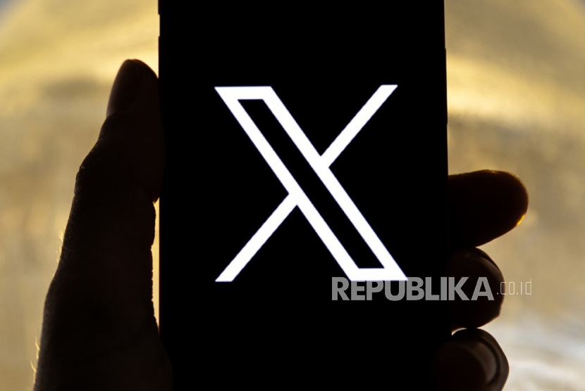 Logo aplikasi X. APlikasi X dikabarkan akan menghadirkan fitur panggilan video di aplikasi. (ilustrasi)