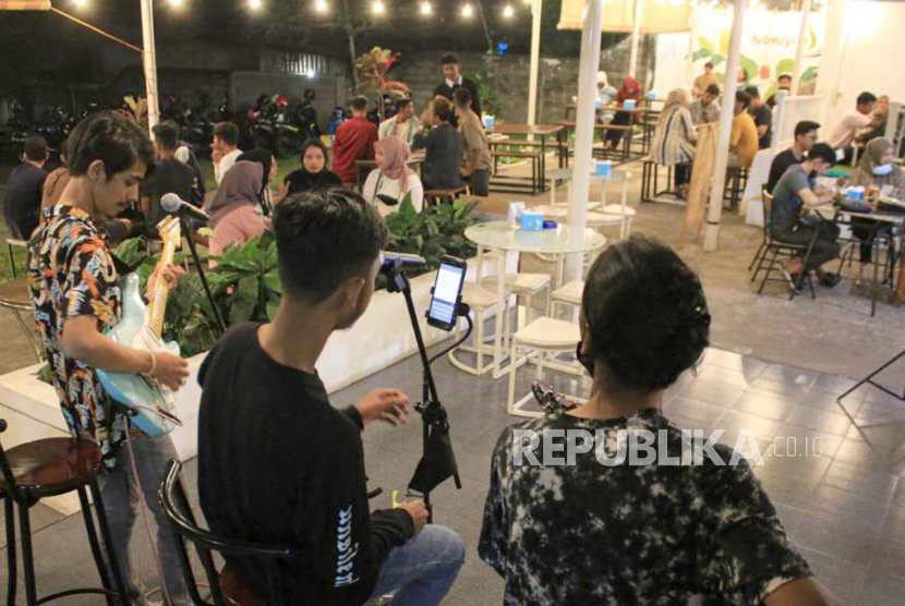Kelok Kopi, coffee shop yang kini jadi magnet penikmat kopi di Batusangkar .