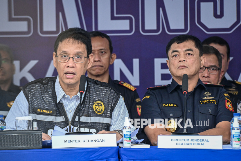 Purbaya Periksa Perusahaan Baja Asal China, Fokus pada Kepatuhan Pajak dan Persaingan Sehat