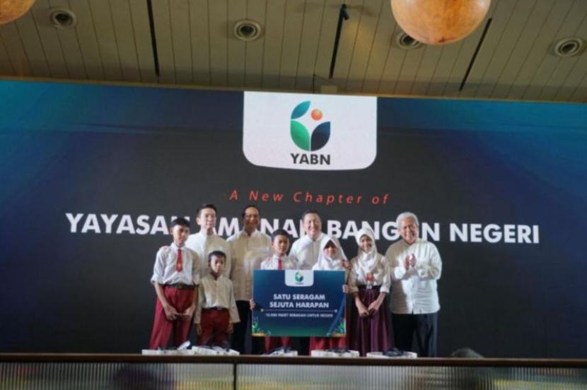 Boy Thohir ajak alumni SMA 3 Jakarta beri inspirasi siswa sekolah.