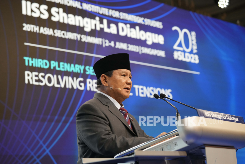 Indonesias Minister of Defense Prabowo Subianto, delivers his speech during the 20th International Institute for Strategic Studies (IISS) Shangri-La Dialogue, Asia