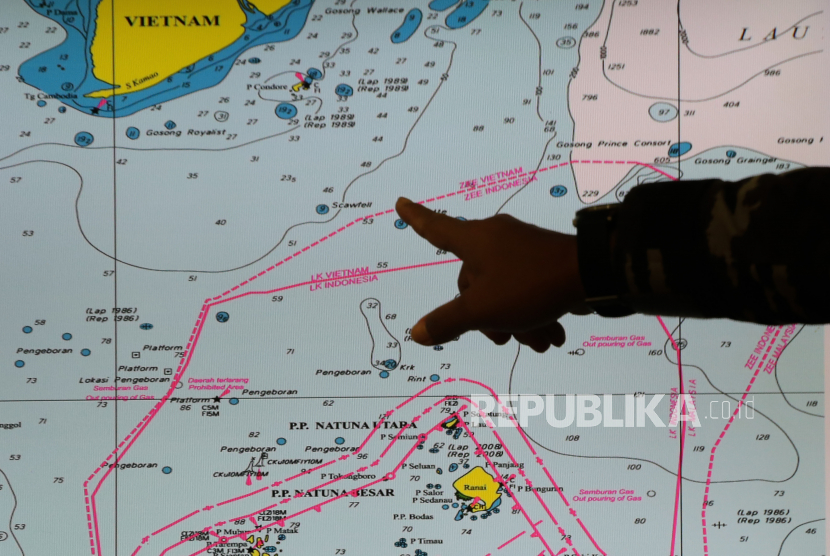 Waspada Gelombang Ekstrem di Perairan Indonesia Hingga Esok