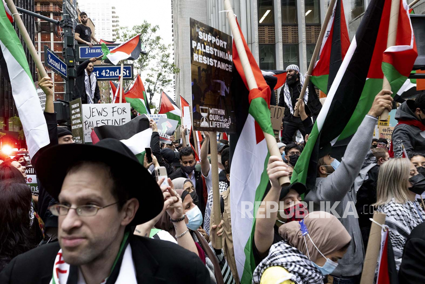 Warga Kanada sampaikan dukungan dan solidaritas untuk Palestina. Orang-orang berkumpul untuk demonstrasi pro-Palestina. (ilustrasi) 