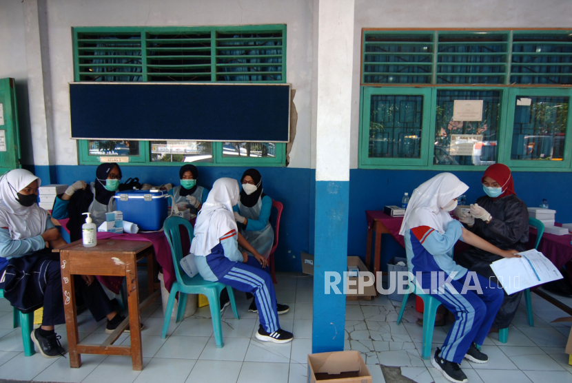 10 Ribu Pelajar di Malang Telah Divaksinasi Covid-19. Ilustrasi