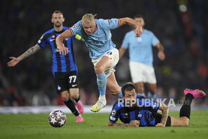 Penyerang Manchester City Erling Haaland saat berhadapan dengan Inter Milan di final Liga Champions.