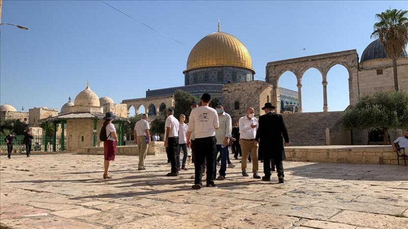 Puluhan pemukim Israel pada Rabu (1/9) memaksa masuk ke kompleks Masjid Al-Aqsa di Yerusalem Timur yang diduduki.