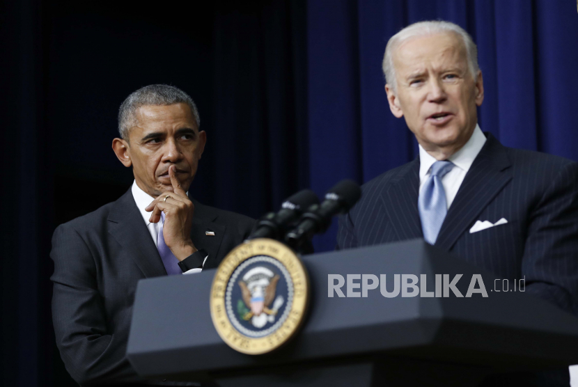 Mantan Presiden Obama dan Presiden Amerika Serikat kini, Joe Biden. Kedua pemimpin Amerika Serikat itu memuji Islam di Indonesia.