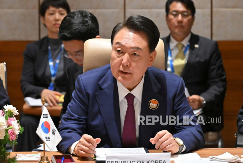 Presiden Korea Selatan (Korsel) Yoon Suk Yeol pada Selasa (12/9/2023) berjanji untuk aktif mengupayakan KTT trilateral dengan Jepang dan Cina, yang tidak pernah digelar sejak 2019 