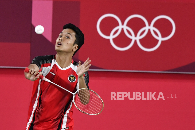 Pebulu tangkis tunggal putra Indonesia Anthony Sinisuka Ginting meraih perunggu Olimpiade Tokyo 2020.