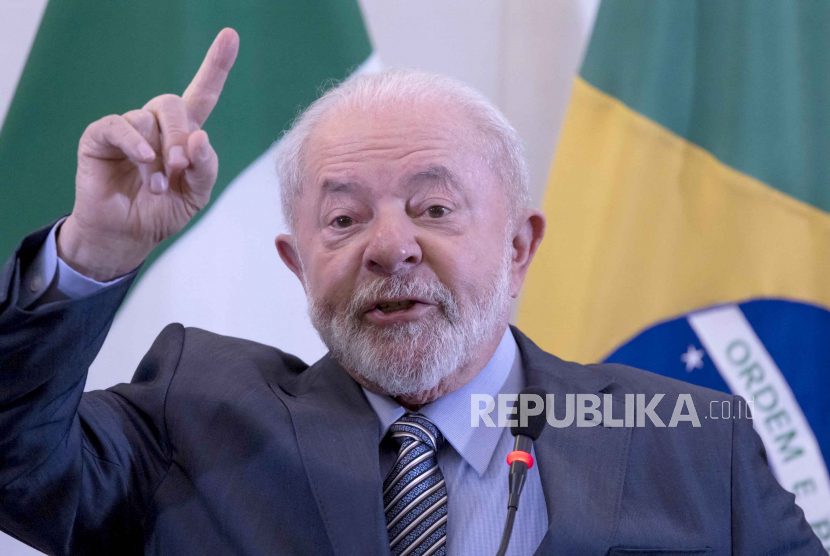 Presiden Brasil Luiz Inacio Lula da Silva mendukung lebih banyak negara untuk bergabung dengan kelompok BRICS.