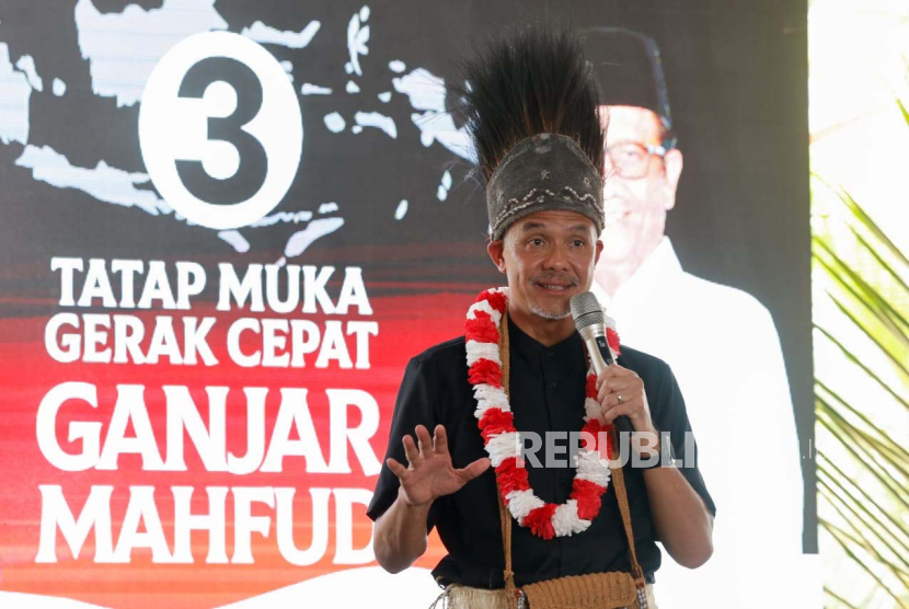 Calon presiden (capres) nomor urut 3, Ganjar Pranowo memulai kampanye hari pertamanya di Merauke, Papua, Selasa (28/11/2023). 