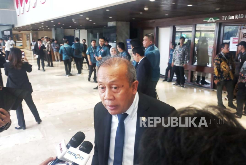Wakil Ketua Komisi II DPR Saan Mustopa menyampaikan opininya soal wacana penundaan pemilu.