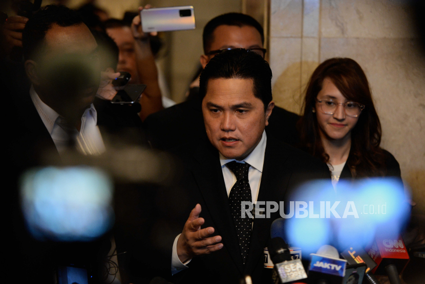 Pengamat politik Dedi Kurnia Syah menilai menguatnya nama Erick Thohir dalam bursa calon wakil presiden di sejumlah survei menjadi celah bagi partai koalisi mulai menimbang Menteri BUMN tersebut. (ilustrasi).