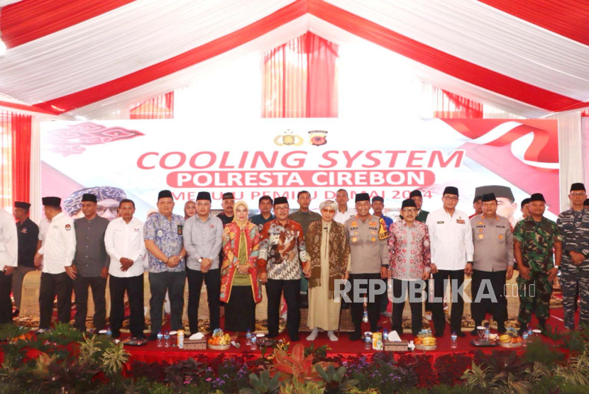 Polresta Cirebon menggelar cooling system dalam rangka cipta kondisi situasi kondusif Pemilu 2024, Jumat (15/12/2023). 