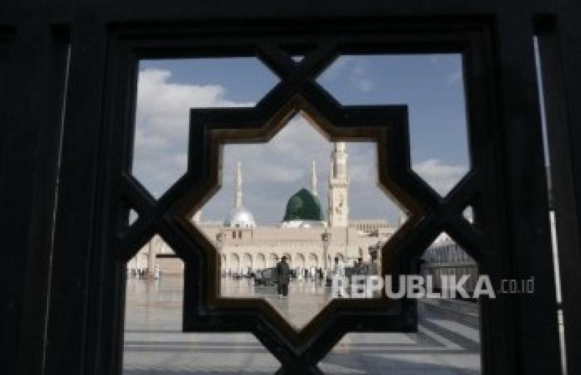 Makam Rasulullah. Peringatan Maulid Nabi Muhammad di Arab Saudi. Foto: Republika