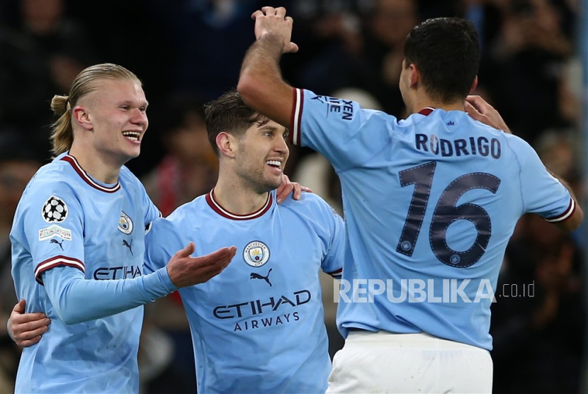Manchester Citys Erling Haaland celebrates with teammates after scoring the 5-0 during the UEFA Champions League Round of 16, 2nd leg match between Manchester City and RB Leipzig in Manchester, Britain, 14 March 2023. 