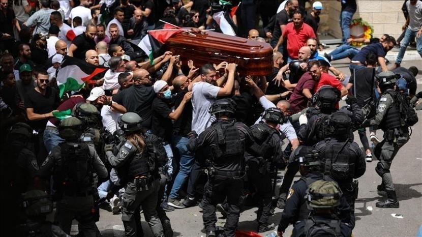 Dua badan keamanan Israel terlibat dalam perselisihan tentang bagaimana menangani prosesi pemakaman jurnalis Amerika Palestina yang terbunuh Shireen Abu Akleh