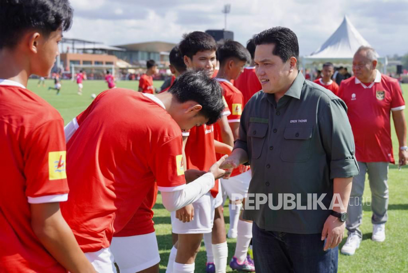 Awareness dan kepuasan terhadap kinerja Erick Thohir sebagai Ketum PSSI lebih tinggi di kelompok yang mengaku sebagai penggemar sepak bola di Indonesia. (ilustrasi)