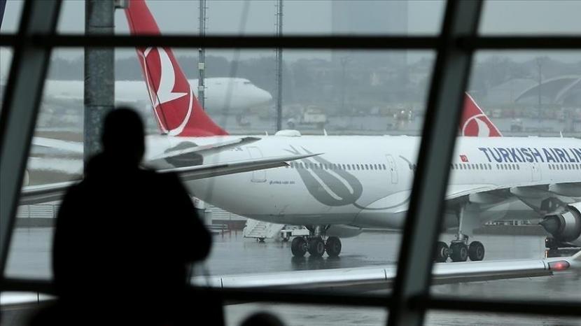 Turki mengumumkan pembatasan perjalanan baru bagi penumpang yang memasuki negara itu, sebagai upaya untuk membatasi penyebaran virus corona.