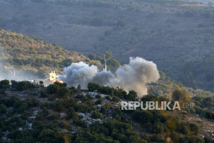 Markas pasukan perdamaian PBB di Lebanon yang digunakan oleh TNI hampir saja terkena hantaman mortir Israel