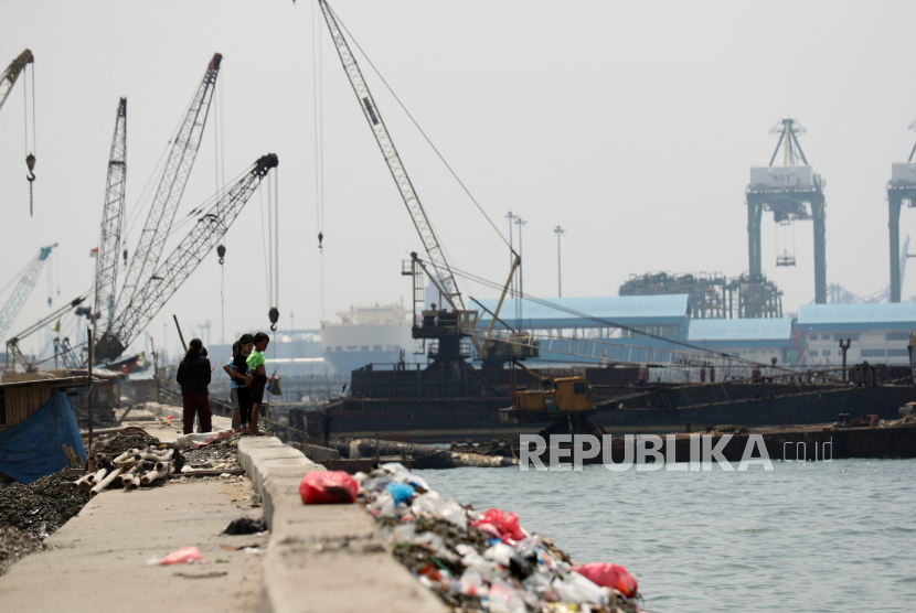 Ilustrasi. Dinas Lingkungan Hidup (DLH) DKI Jakarta mengajak pengusaha untuk terjun dalam bidang pengolahan sampah. 