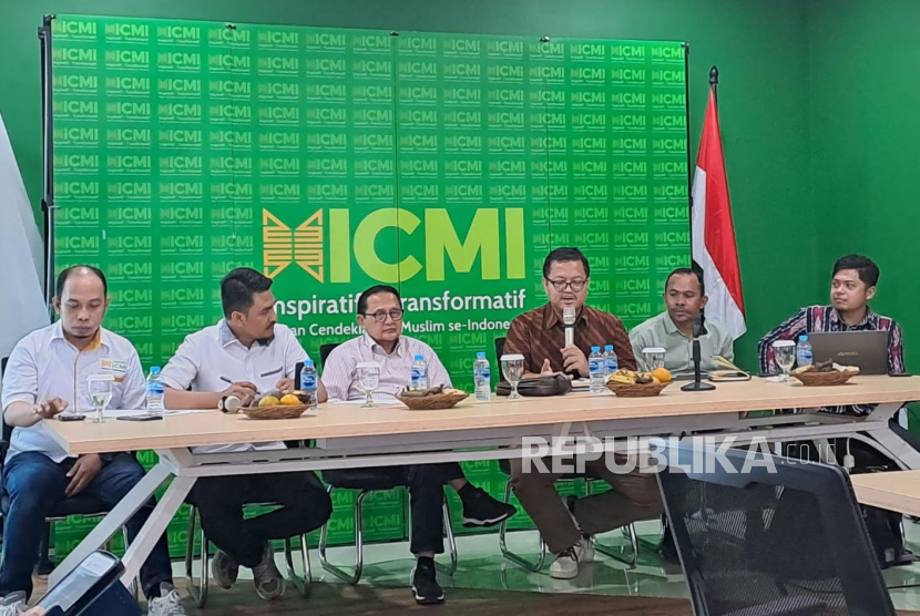 Diskusi bertajuk Fenomena Kenaikan UKT dan Masa Depan Pendidikan Indonesia di Kantor ICMI, Jakarta Selatan, Selasa (21/5/2024). 