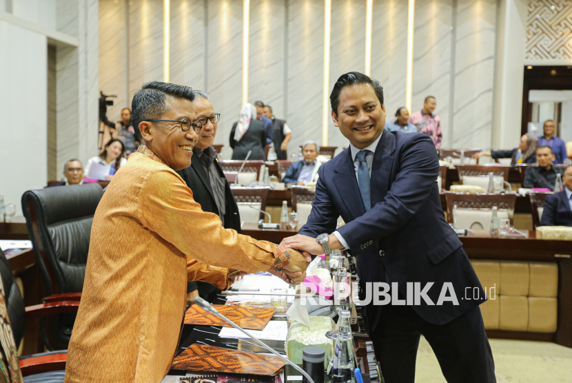 Hanya Butuh 30 Menit, Ini Alasan Komisi XI Pilih Thomas Djiwandono Jadi Deputi Gubernur BI