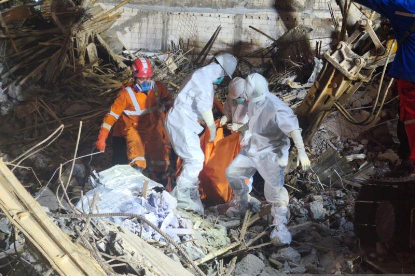 Basarnas: 26 santri meninggal dalam tragedi ponpes ambruk.