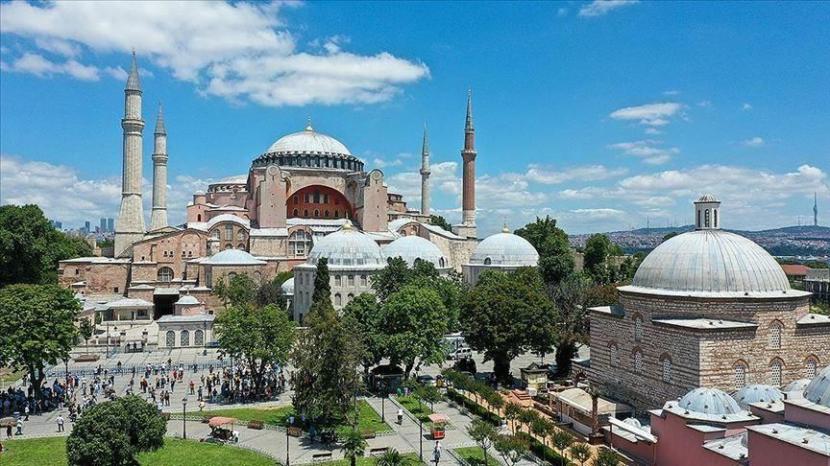 Keluarga Palestina menamakan anak perempuan mereka ‘Hagia Sophia’ yang lahir pada 11 Juli kemarin - Anadolu Agency