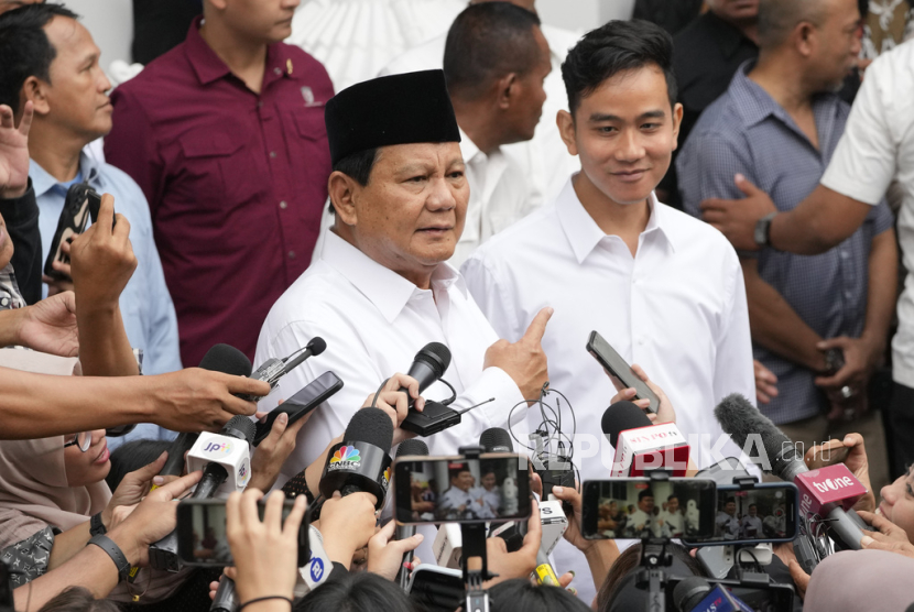 Presiden terpilih Prabowo Subianto. Pengamat menilai Prabowo akan mempertimbangkan artis masuk dalam pemerintahannya.