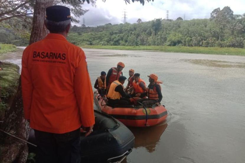 Basarnas Rejang Lebong Cari Bocah Hanyut di Drainase